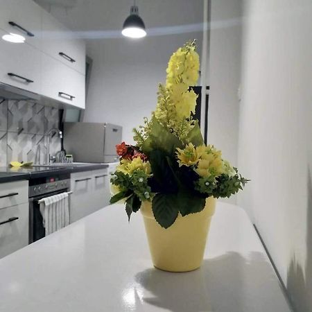 A Convenient Apartment In The Heart Of Αθήνα Εξωτερικό φωτογραφία